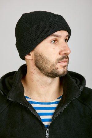 Шапка с отворотом, черный - интернет магазин Полигон